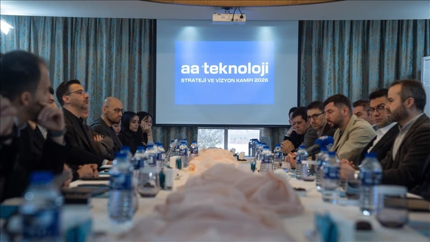 AA Teknoloji 1 yaşında